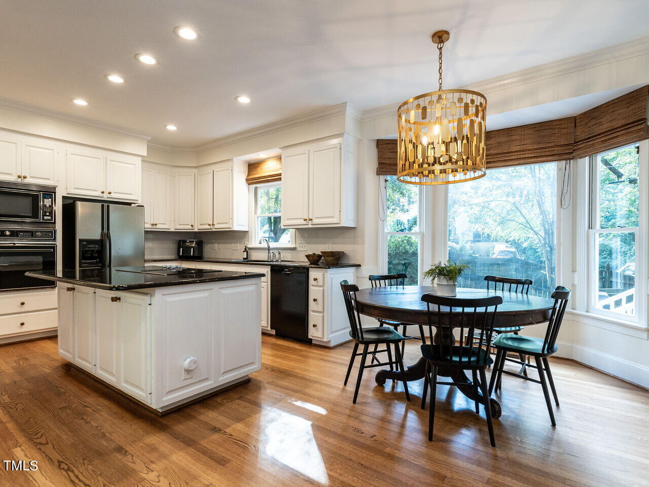 2100 Fallon Oaks Court Raleigh, NC 27608 - Photo 4 of 20 009-1280x960-breakfast-kitchen
