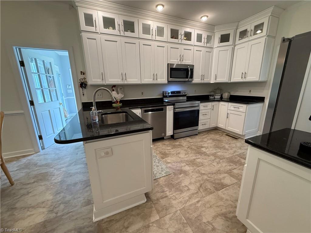 1915 South Union Grove Road Lexington, NC 27295 - Photo 8 of 38