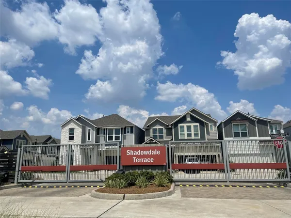 $3,000 | 10418 Quiet Courtyard Road, Houston, TX 77043