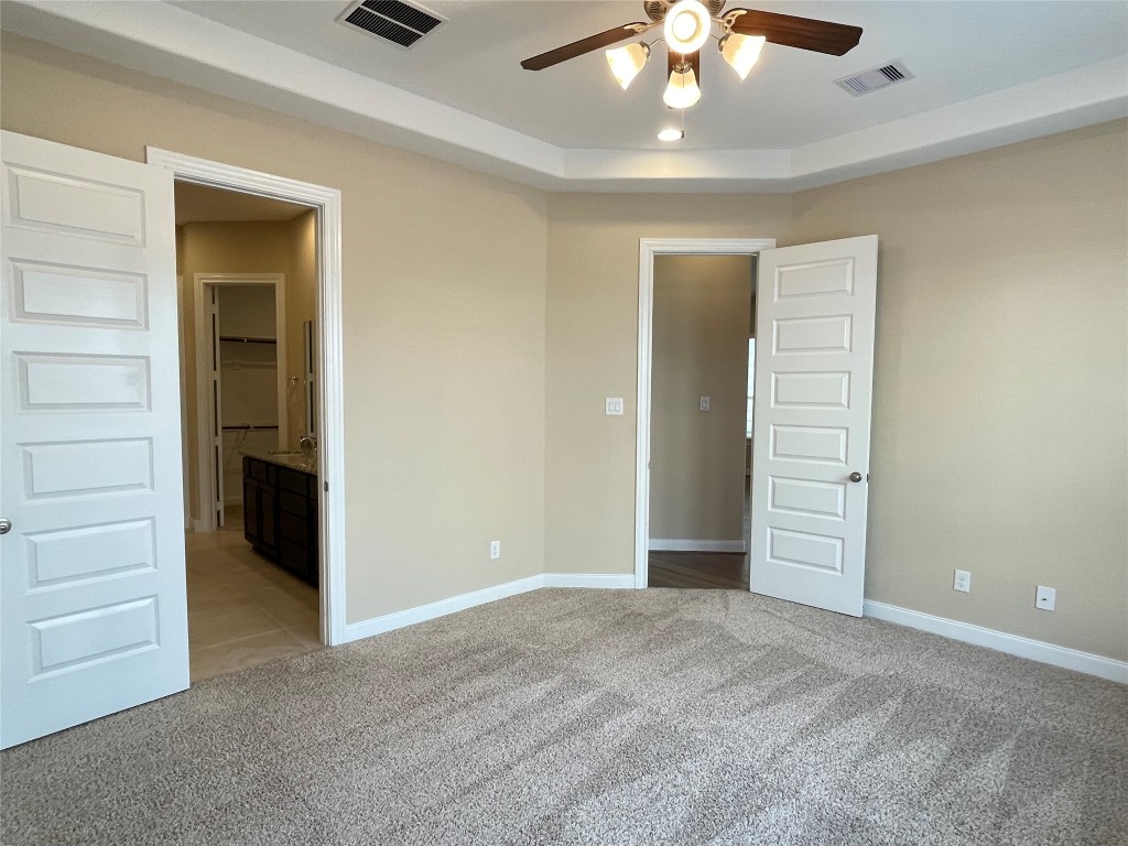 10418 Quiet Courtyard Road Houston, TX 77043 - Photo 20 of 48