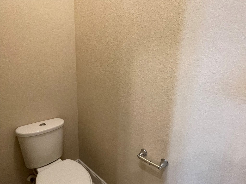 10418 Quiet Courtyard Road Houston, TX 77043 - Photo 24 of 48