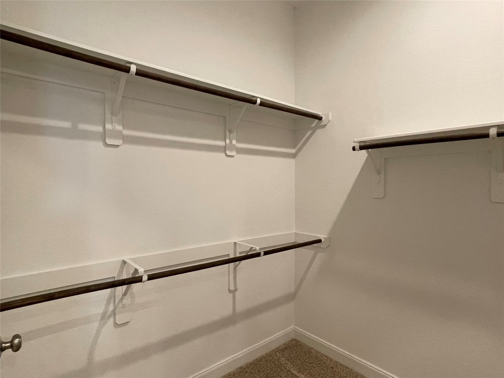 10418 Quiet Courtyard Road Houston, TX 77043 - Photo 25 of 48