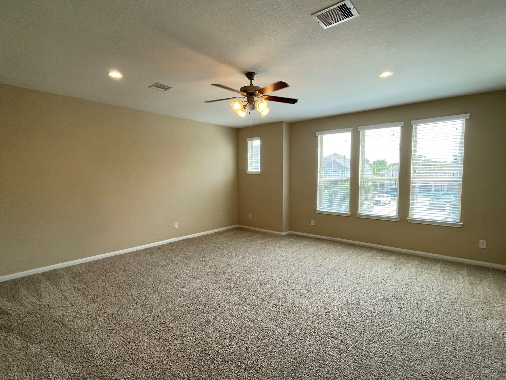 10418 Quiet Courtyard Road Houston, TX 77043 - Photo 28 of 48