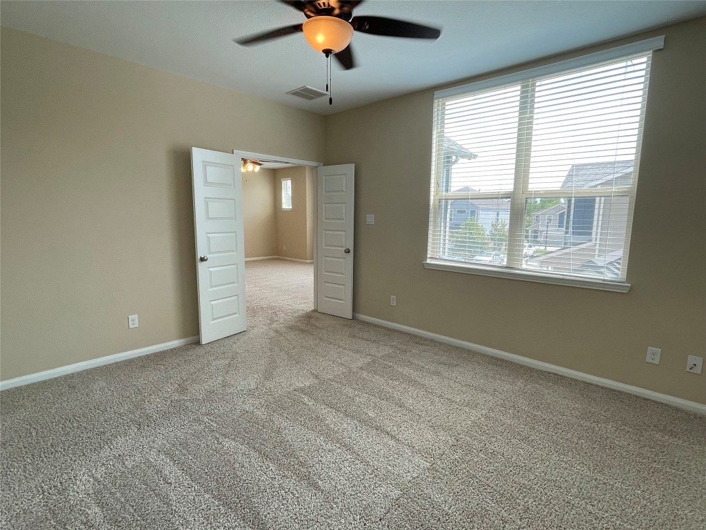 10418 Quiet Courtyard Road Houston, TX 77043 - Photo 33 of 48