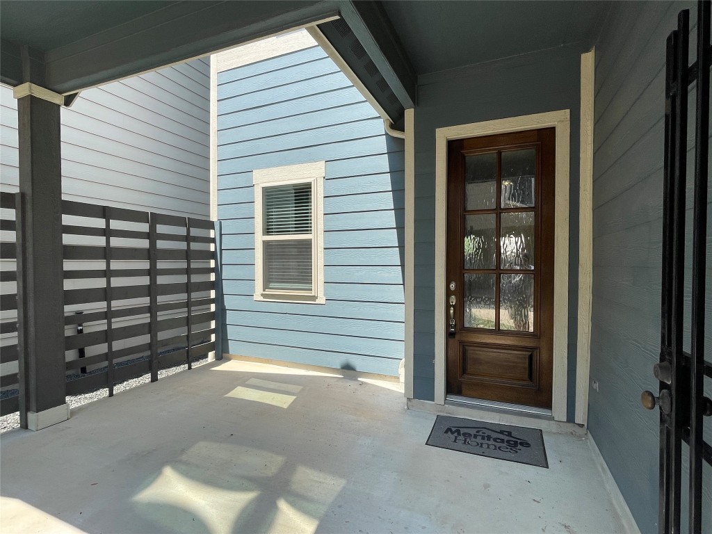 10418 Quiet Courtyard Road Houston, TX 77043 - Photo 5 of 48