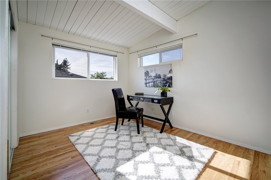 818 North 32nd Street Renton, WA 98056 - Photo 14 of 21