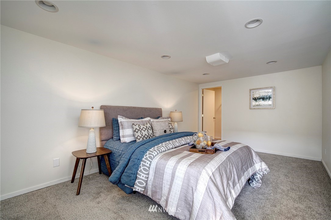 818 North 32nd Street Renton, WA 98056 - Photo 18 of 21