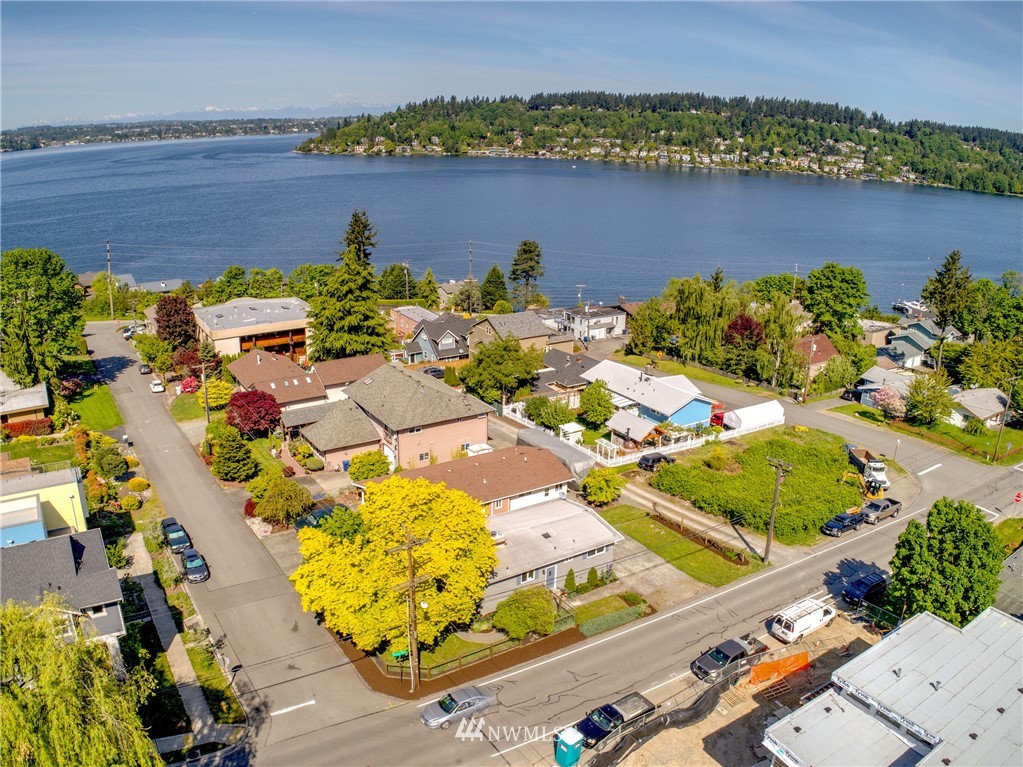 818 North 32nd Street Renton, WA 98056 - Photo 7 of 21