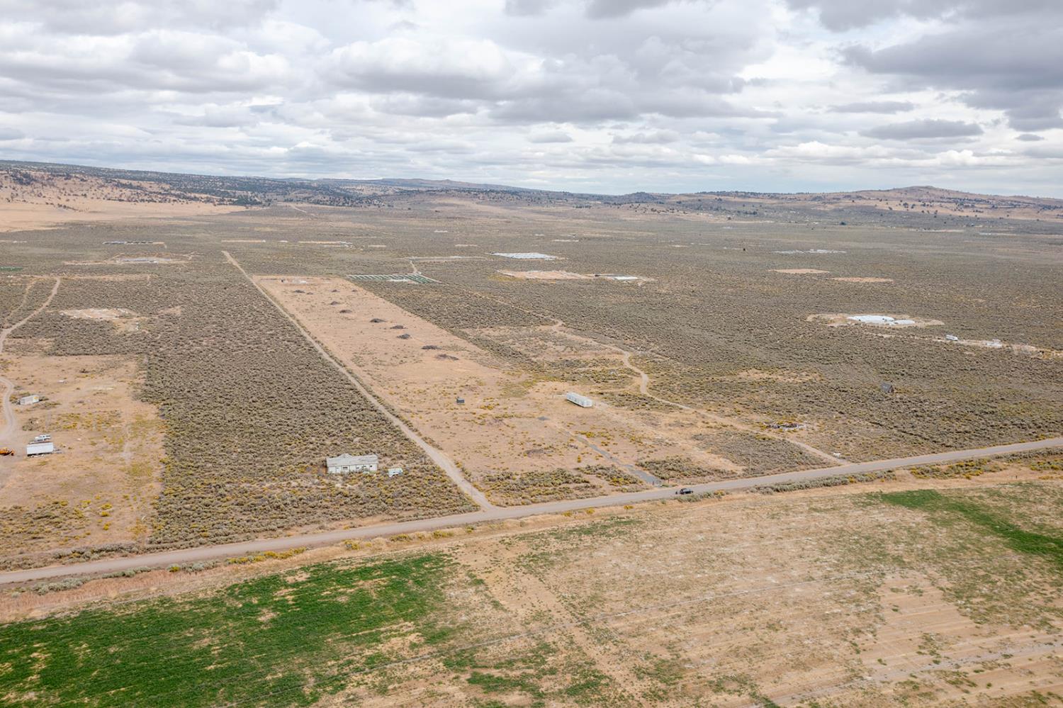 529-950 Stage Road Ravendale, CA 96123 - Photo 6 of 10 Gallery Image 6