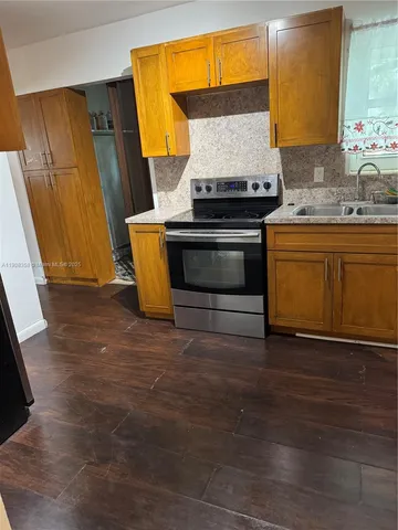 $485,700 | Norland, Miami Gardens, FL 33169