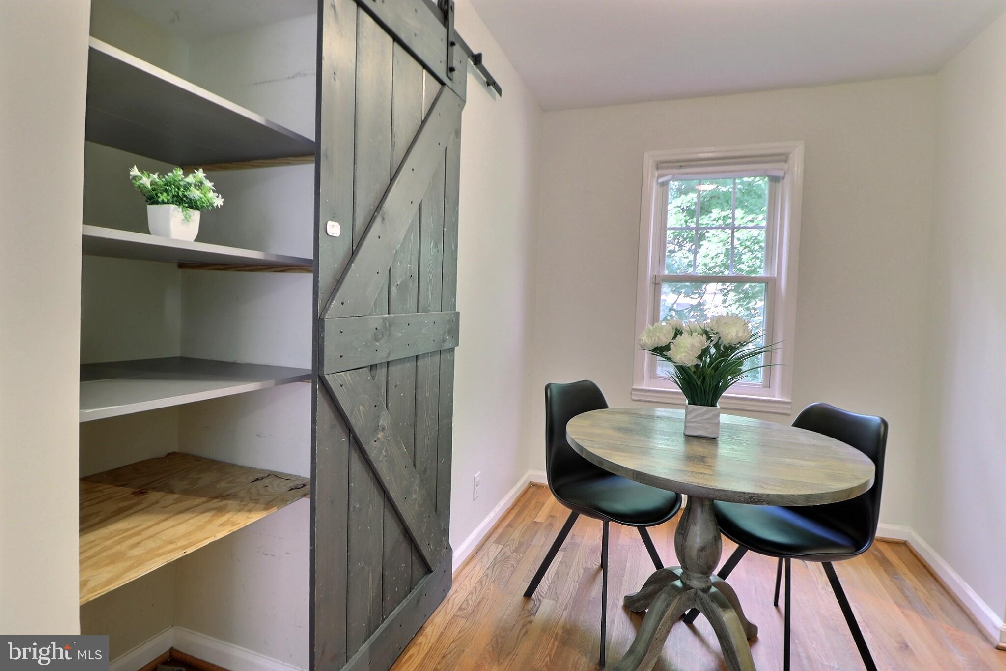67 Walnut Street Woodbury, NJ 08096 - Photo 5 of 23 Charming nook with rustic accents.