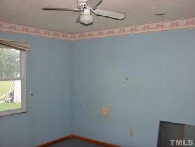 1535 Auctioneer Road Clinton, NC 28328 - Photo 7 of 10 a view of a small space