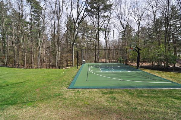 12 Columbine Road Weston, MA 02493 - Photo 29 of 30