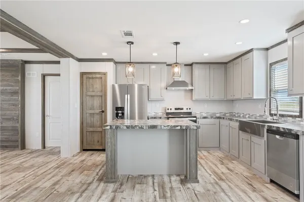 $499,000 | 3215 Clifton Tx 76634, Clifton, TX 76634