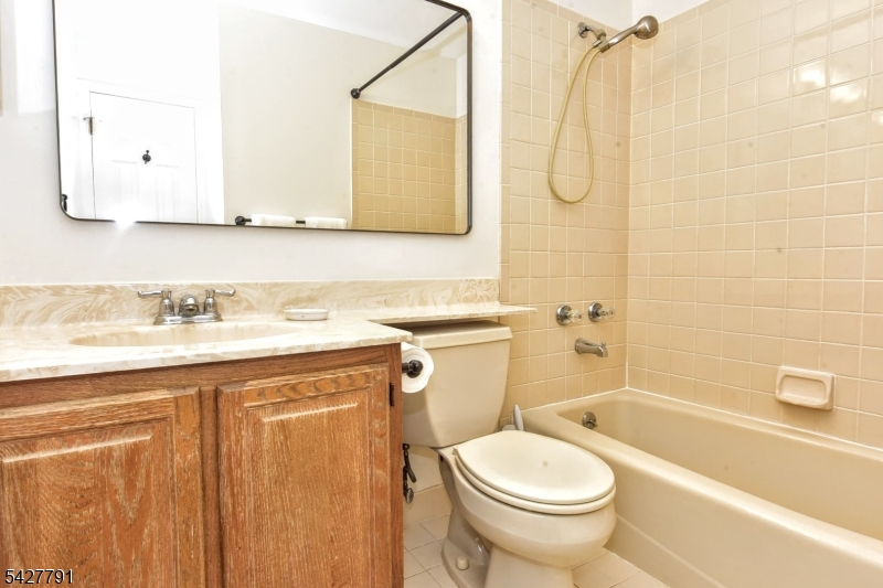 3707 Mark Twain Way Mahwah, NJ 07430 - Photo 21 of 28