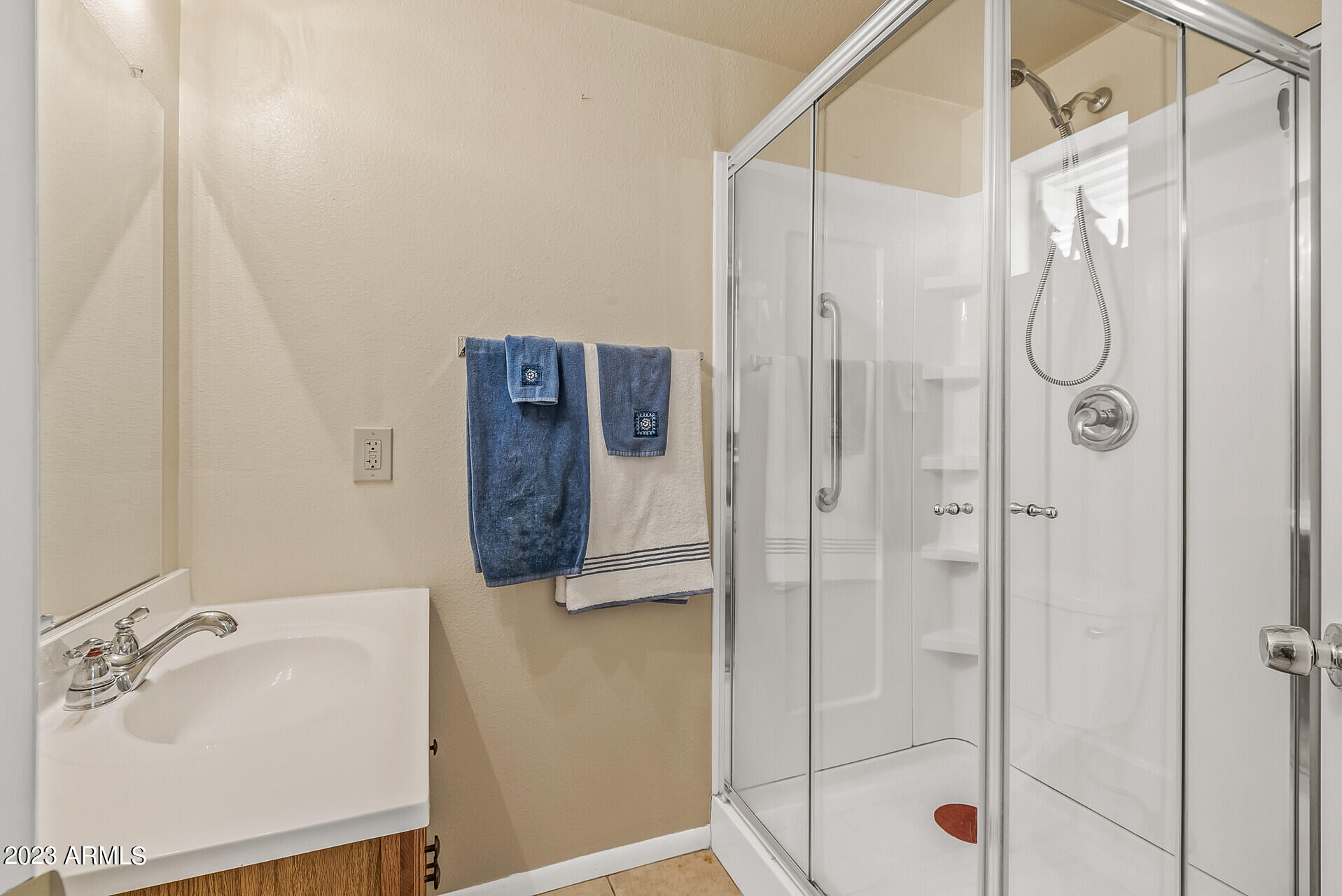 10855 West Hatcher Road Sun City, AZ 85351 - Photo 26 of 32 Primary Bedroom