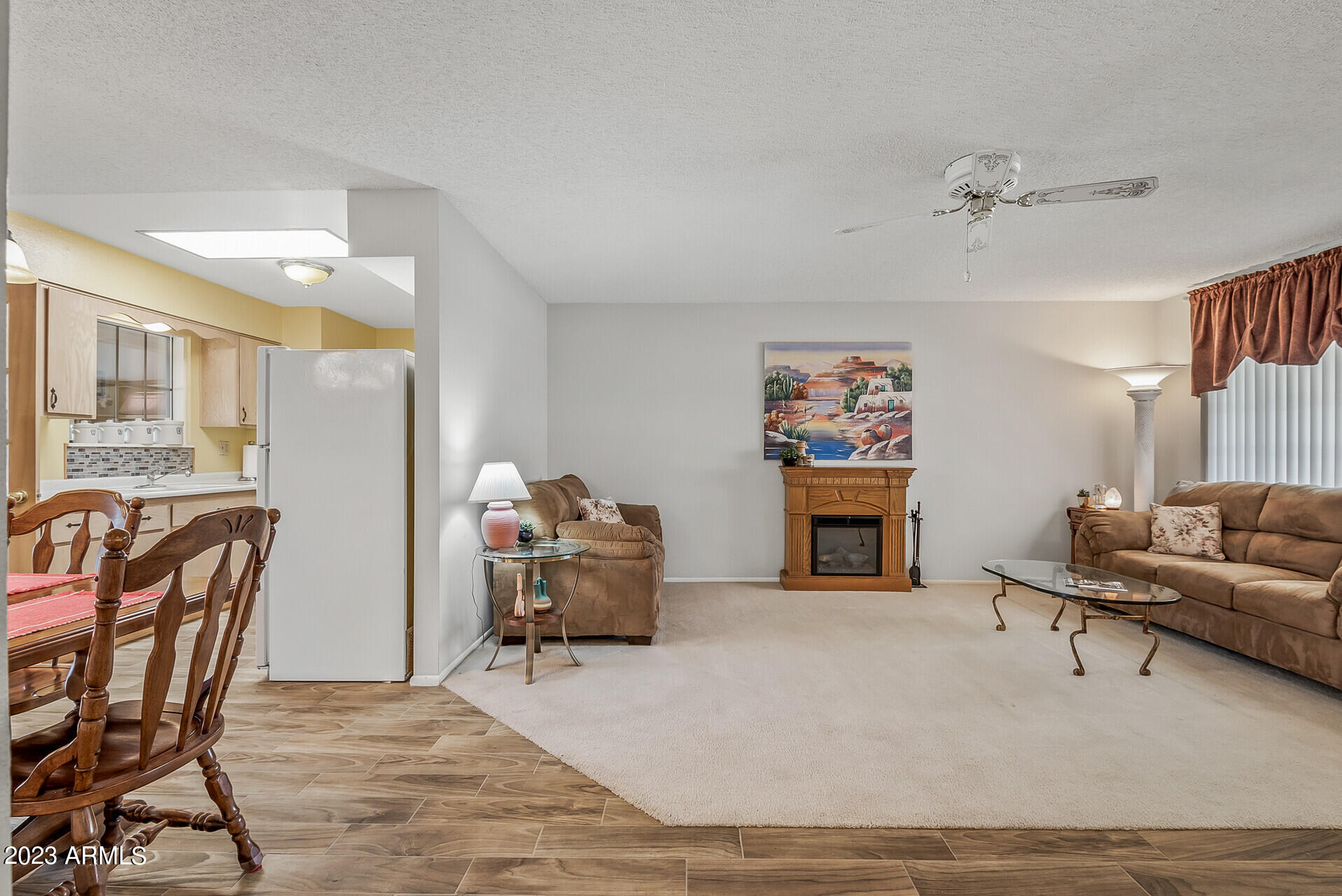 10855 West Hatcher Road Sun City, AZ 85351 - Photo 8 of 32 Great Room