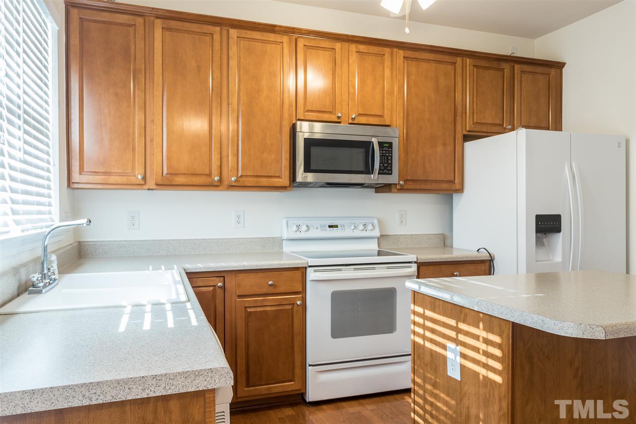 1532 Nealstone Way Raleigh, NC 27614 - Photo 9 of 30