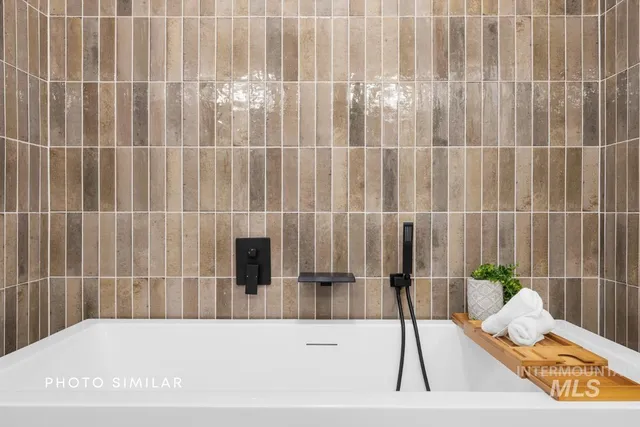 $848,000 | 55 East State Street, Unit 205, Eagle, ID 83616