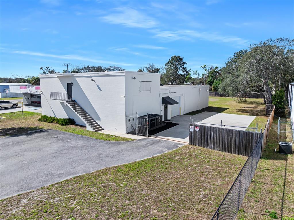 974 South Nova Road Ormond Beach, FL 32174 - Photo 4 of 81