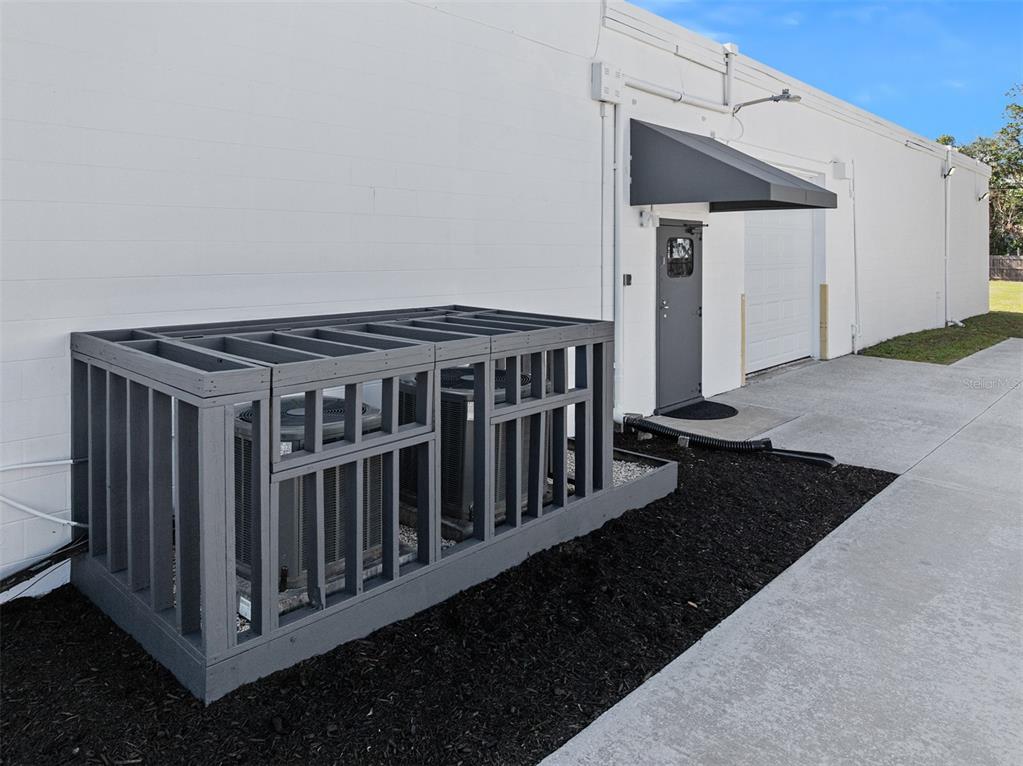 974 South Nova Road Ormond Beach, FL 32174 - Photo 8 of 81