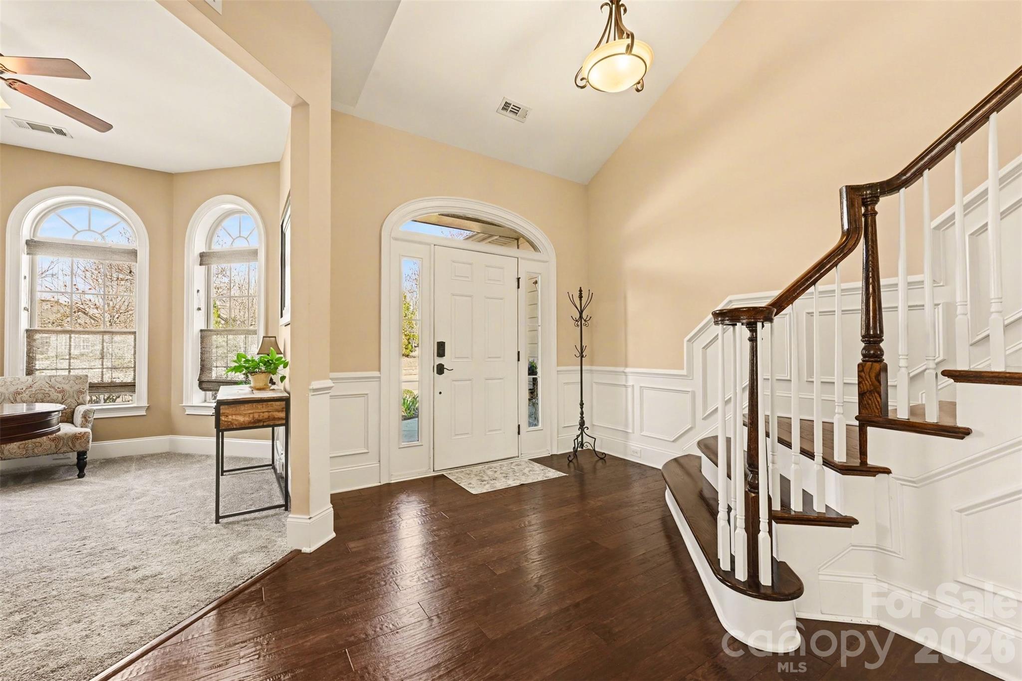 15523 Lake Ridge Road Charlotte, NC 28278 - Photo 4 of 40