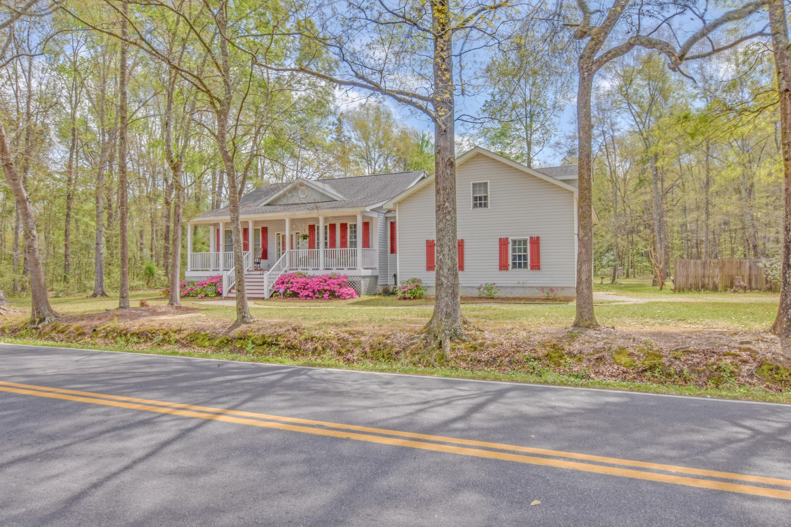 2895 Otranto Road North Charleston, SC 29406 - Photo 6 of 52 Front Yard