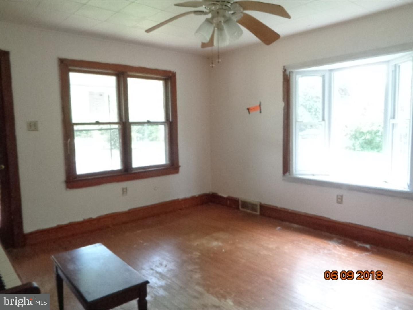 65 South Bridgeport Road Bridgeport, NJ 08014 - Photo 3 of 16 Gallery Image 3