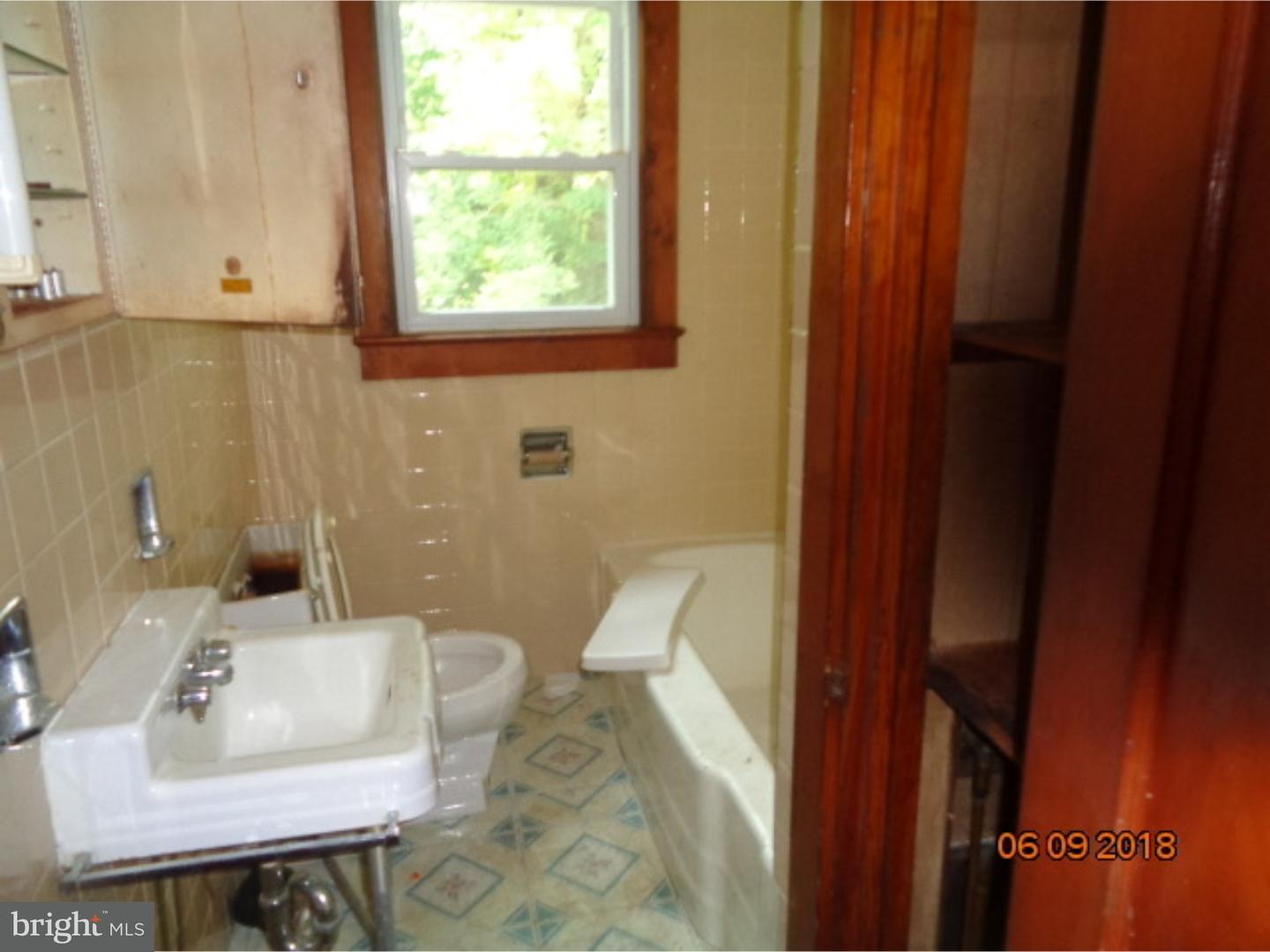 65 South Bridgeport Road Bridgeport, NJ 08014 - Photo 6 of 16 Gallery Image 6
