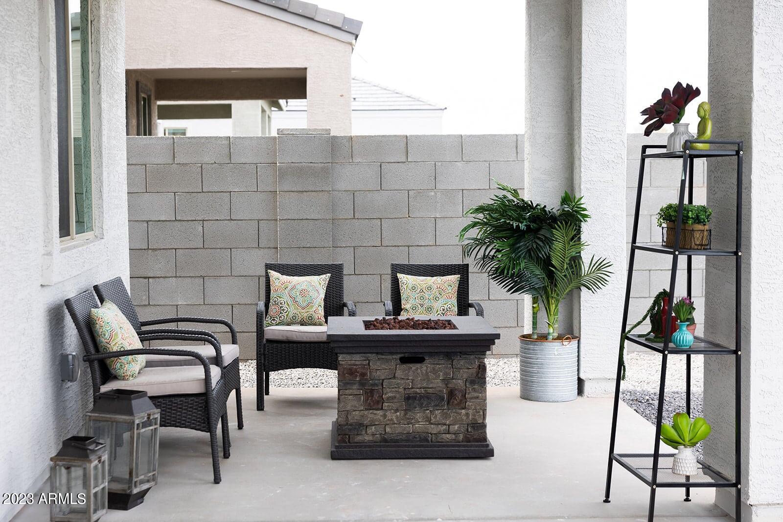 5630 South Daisy Patch Place Phoenix, AZ 85040 - Photo 8 of 11 Covered Back Patio