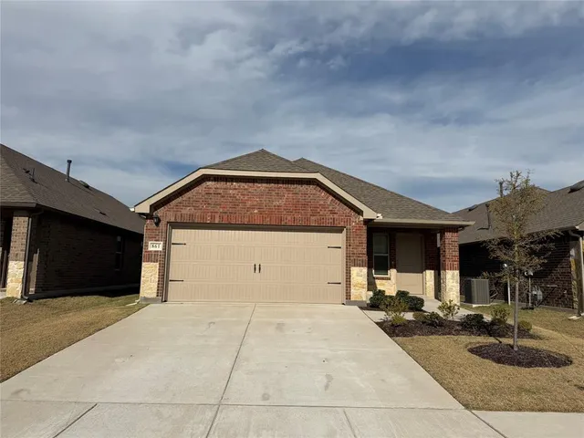 $2,000 | 848 Good Cheer Lane, Lavon, TX 75166
