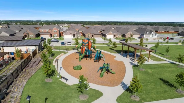 $2,000 | 848 Good Cheer Lane, Lavon, TX 75166