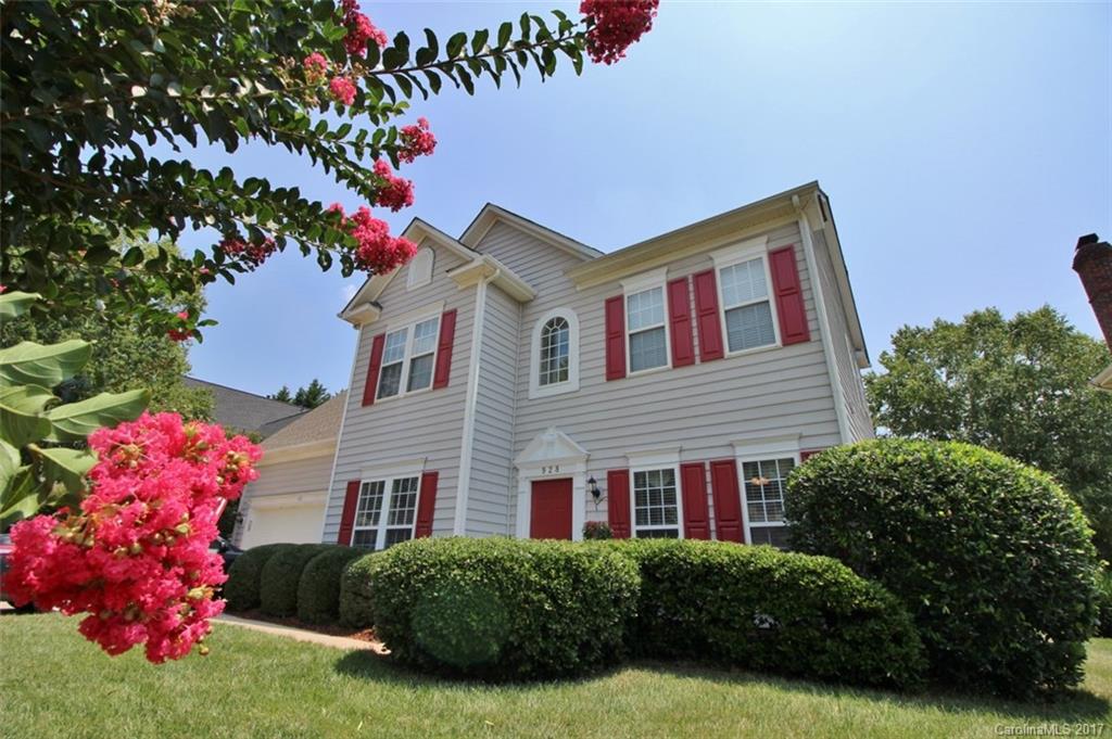 928 Knightsbridge Road Fort Mill, SC 29708 - Photo 2 of 21