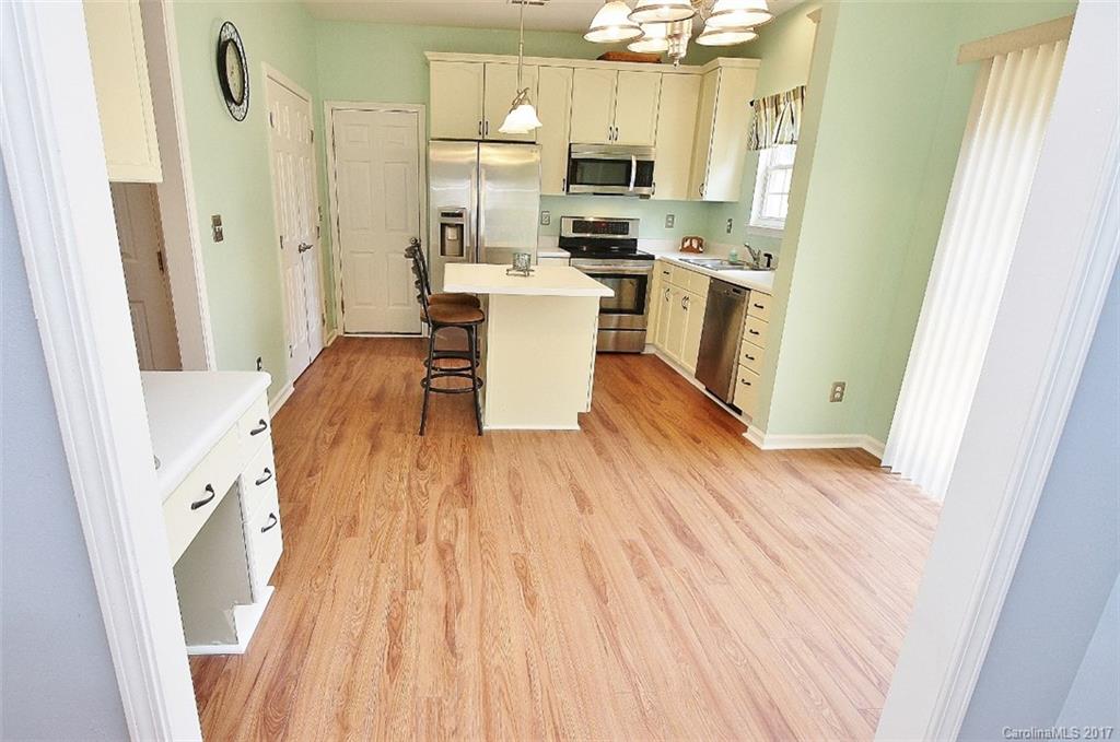928 Knightsbridge Road Fort Mill, SC 29708 - Photo 11 of 21