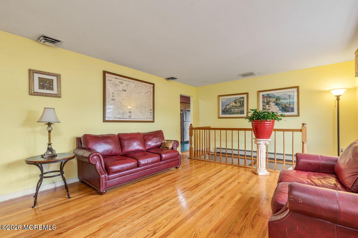 39 Wooley Street Matawan, NJ 07747 - Photo 3 of 39 Living Room
