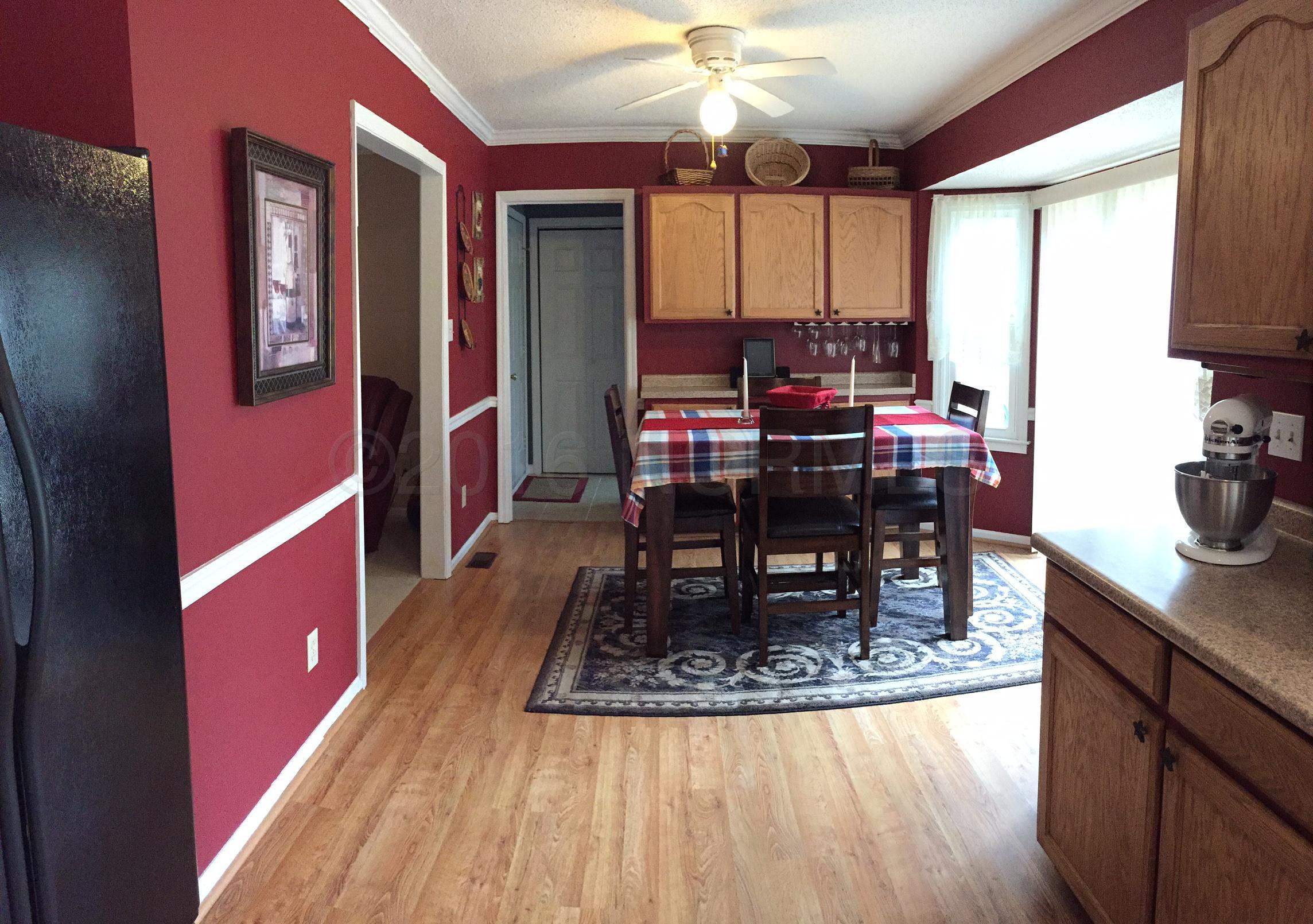 918 Fields Road New Bern, NC 28560 - Photo 14 of 32 breakfast nook