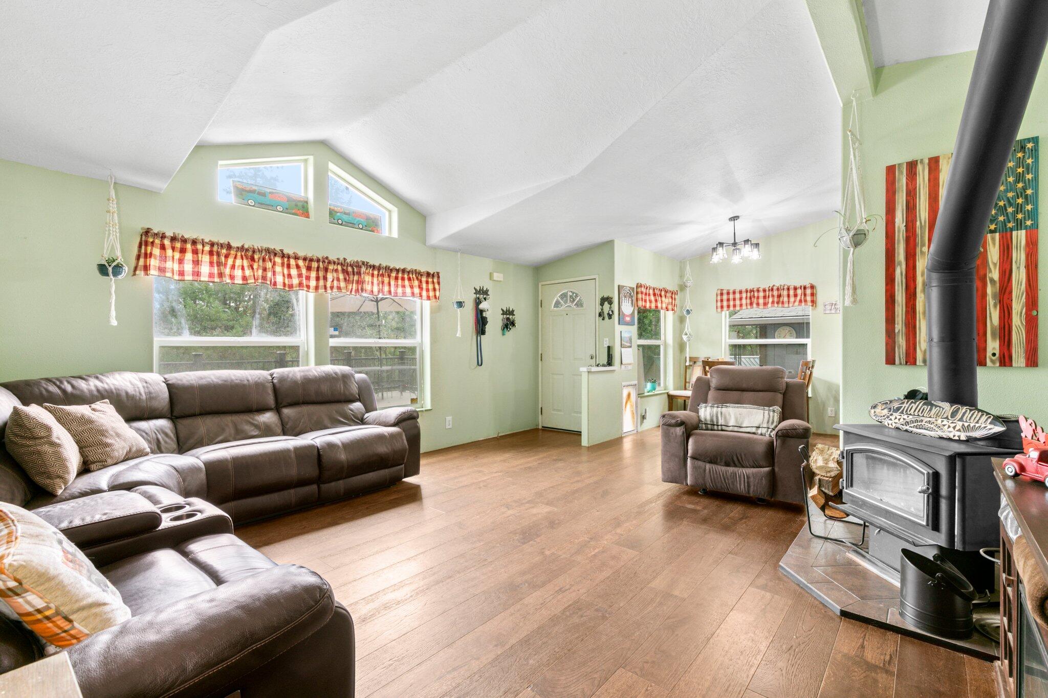 123 Abegg Road Grants Pass, OR 97526 - Photo 11 of 30 20-web-or-mls-IMGM4781