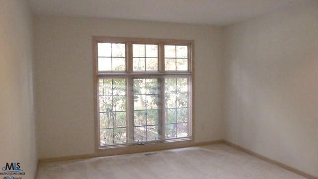 54592 Ridgeview Drive Utica, MI 48316 - Photo 3 of 21 31124205-2.JPG
