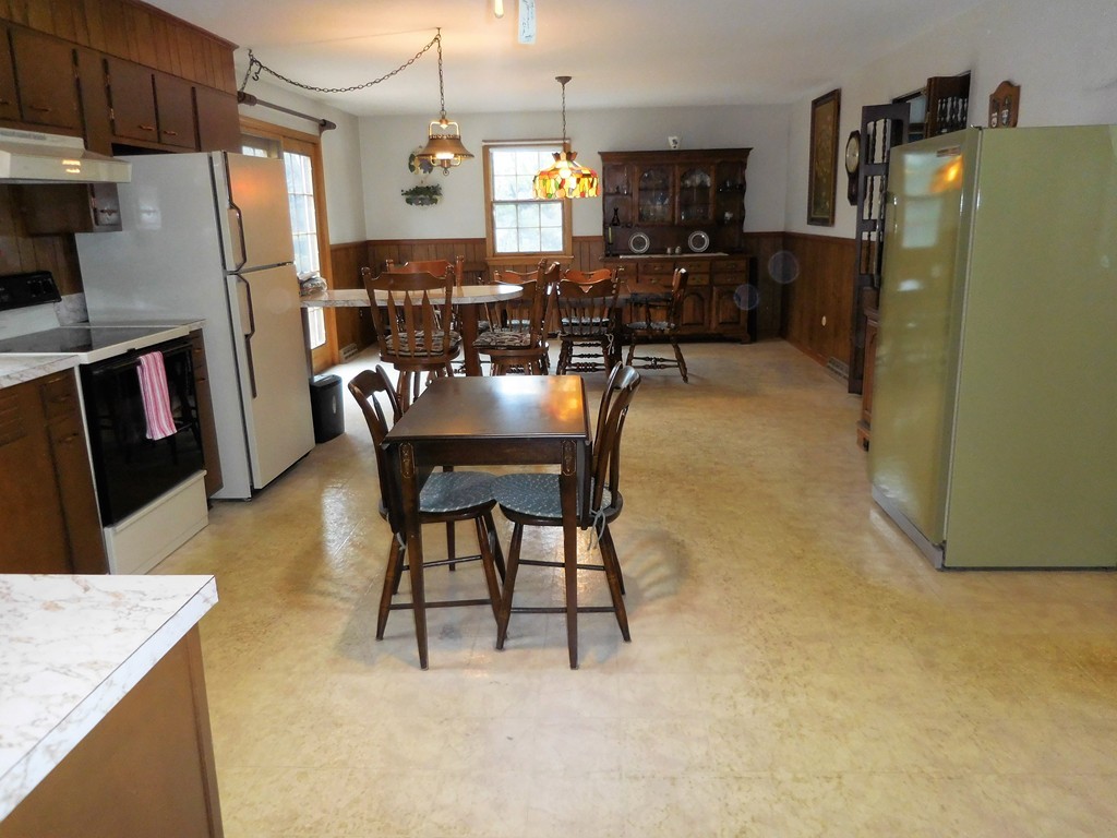 930 Piper Road West Springfield, MA 01089 - Photo 12 of 28
