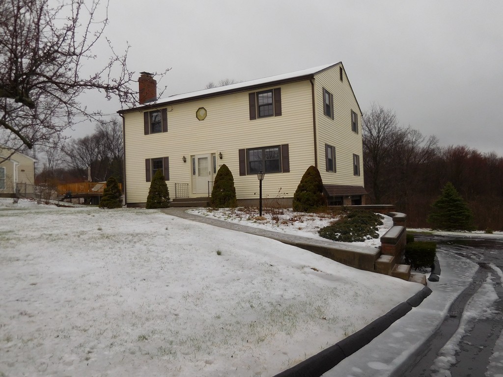 930 Piper Road West Springfield, MA 01089 - Photo 2 of 28