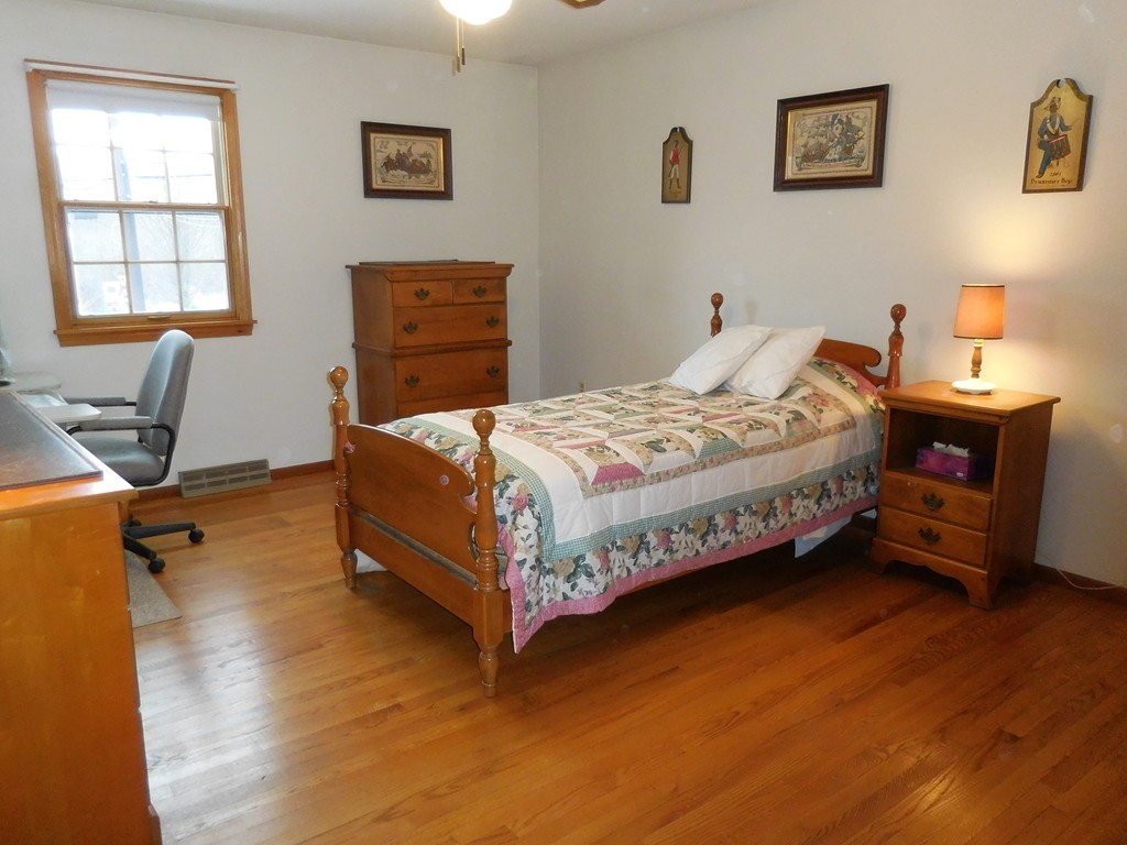 930 Piper Road West Springfield, MA 01089 - Photo 21 of 28