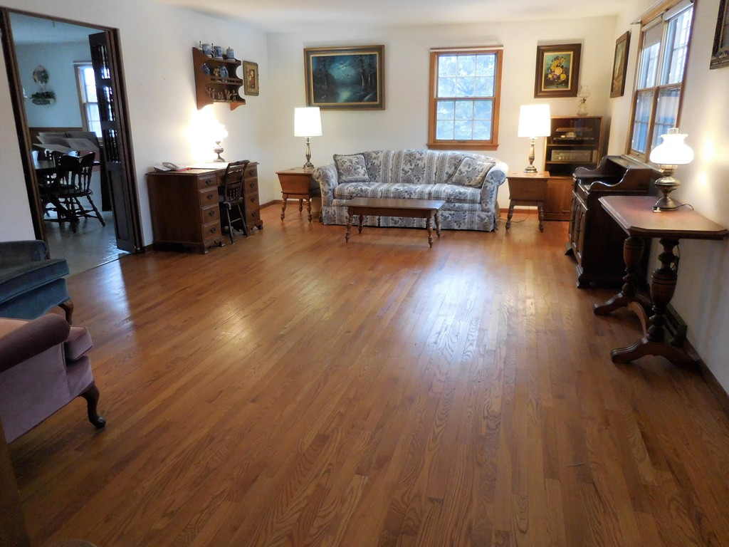 930 Piper Road West Springfield, MA 01089 - Photo 8 of 28