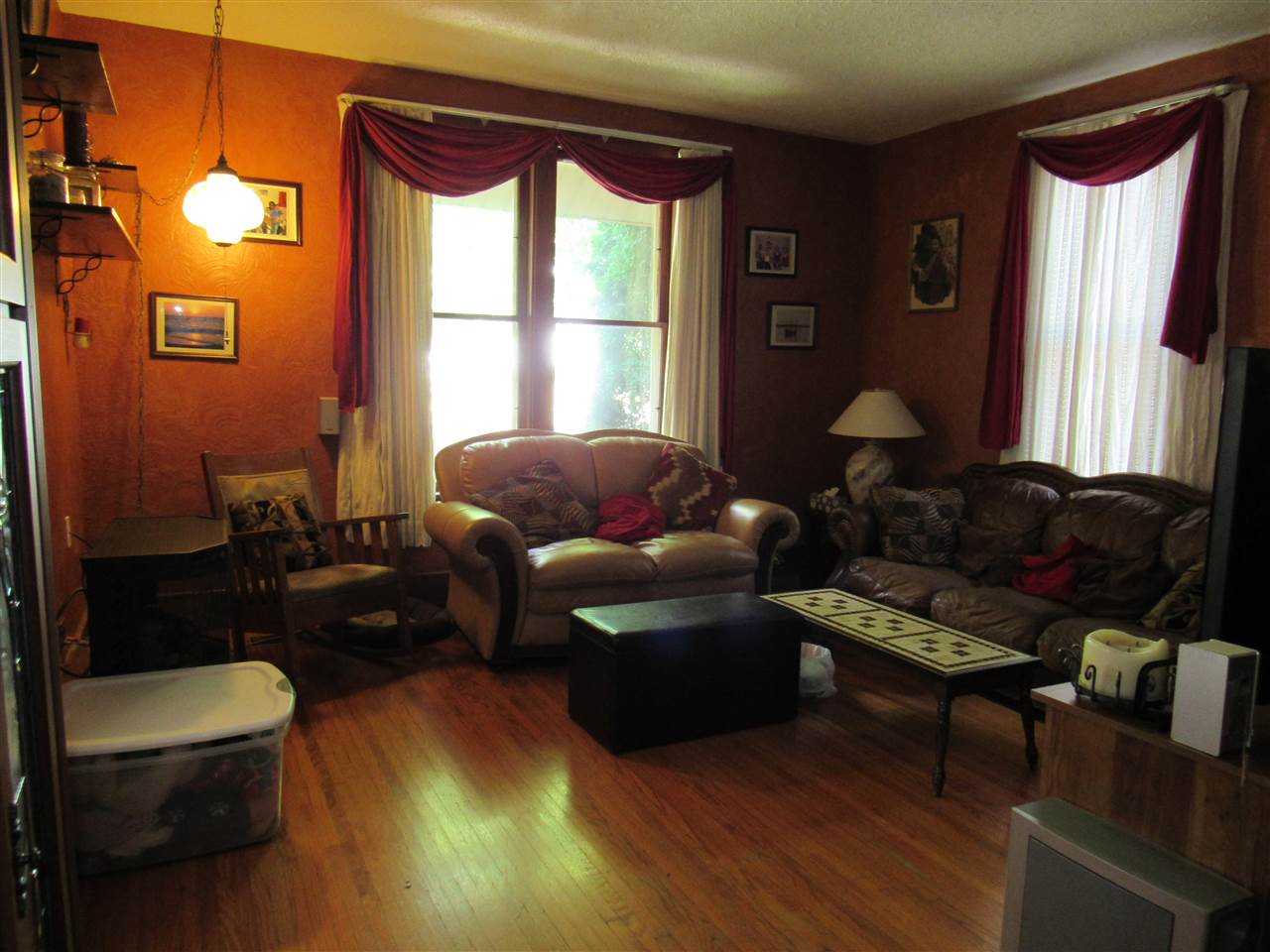 411 North Broadway Street Butler, IN 46721 - Photo 2 of 25