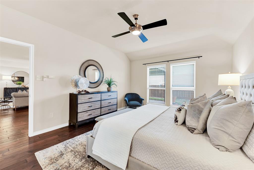 4813 Stacy Court Rowlett, TX 75088 - Photo 17 of 36 Primary suite with view to the backyard