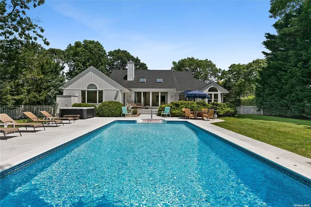 $19,500 | 43 Bridle Path, Westhampton Beach, NY 11978