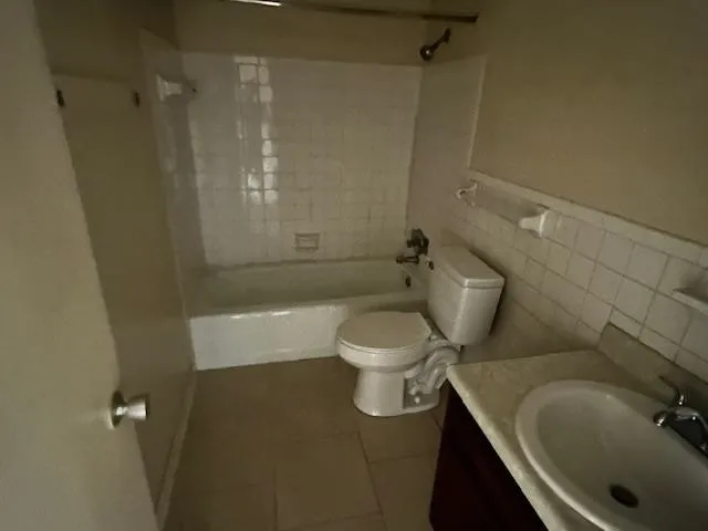 $995 | 2325-102 West Pensacola Street, Tallahassee, FL 32304