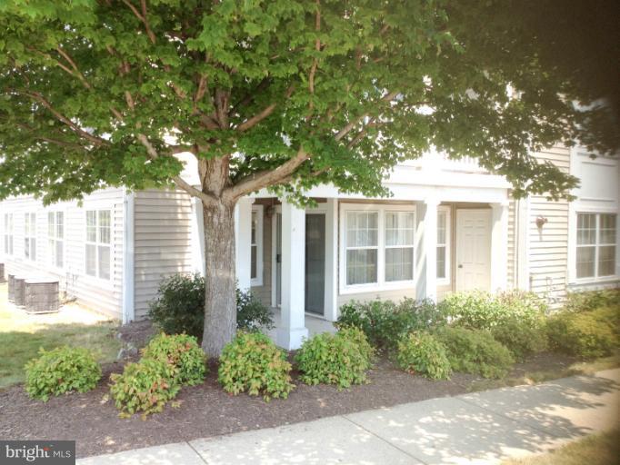 14154 Cuddy Loop, Unit 101 Woodbridge, VA 22193 - Photo 8 of 9 Exterior (General)