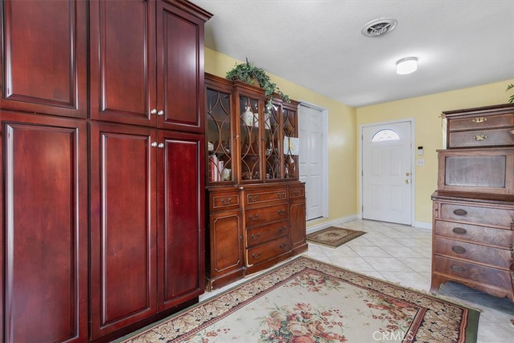 4817 Quartz Hill Road Quartz Hill, CA 93536 - Photo 6 of 40