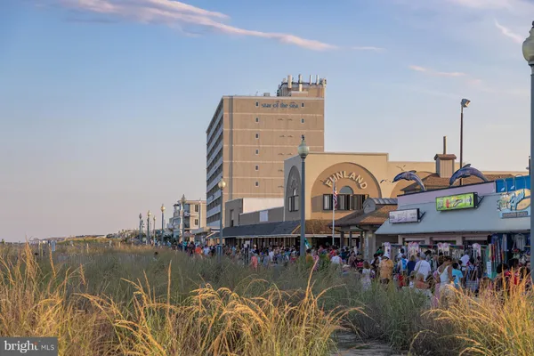 $599,000 | 37670 Exeter Drive, Unit 2, Rehoboth Beach, DE 19971