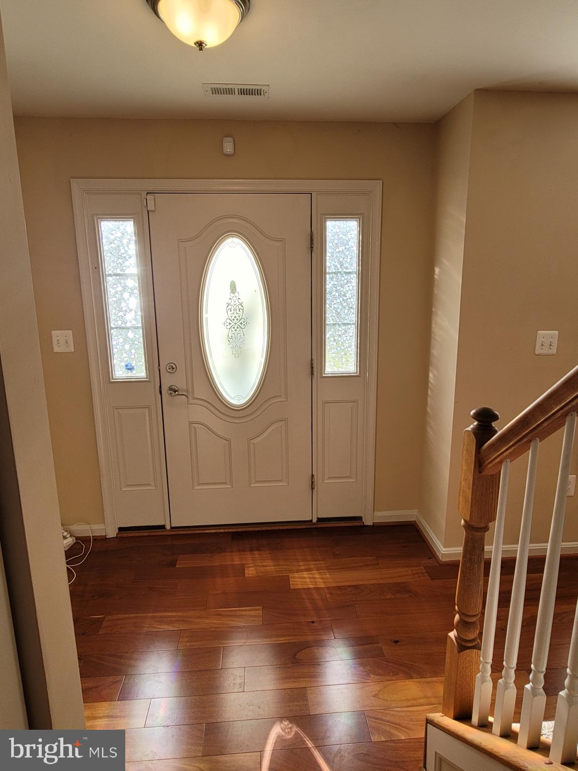 141 Jefferson Road Waldorf, MD 20602 - Photo 2 of 37 a view of a livingroom with wooden floor and window